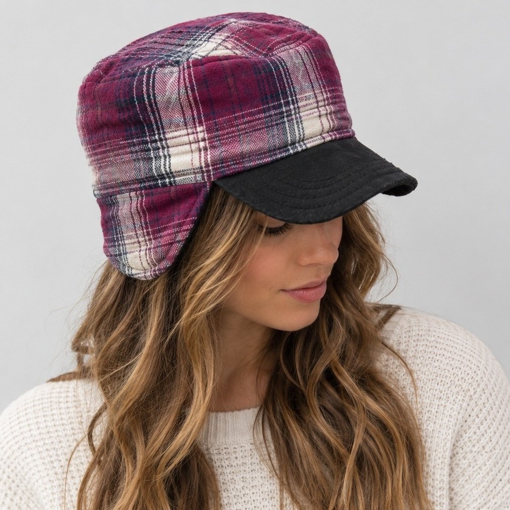 Vans Reversible Trenches Black Plaid Flannel Ear Flap Cap Women's Size SM NEW